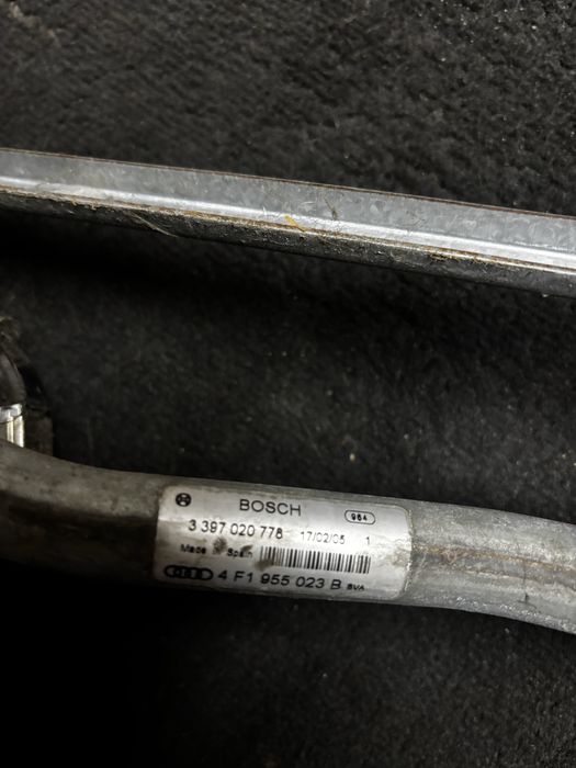 Ansamblu stergator parbriz cu motoras Audi A6 C6 Europa