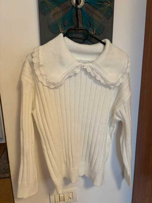 Pulover alb, gros, cu gulet, office, stil Zara