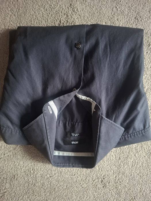 Тъмносиня риза Hugo Boss