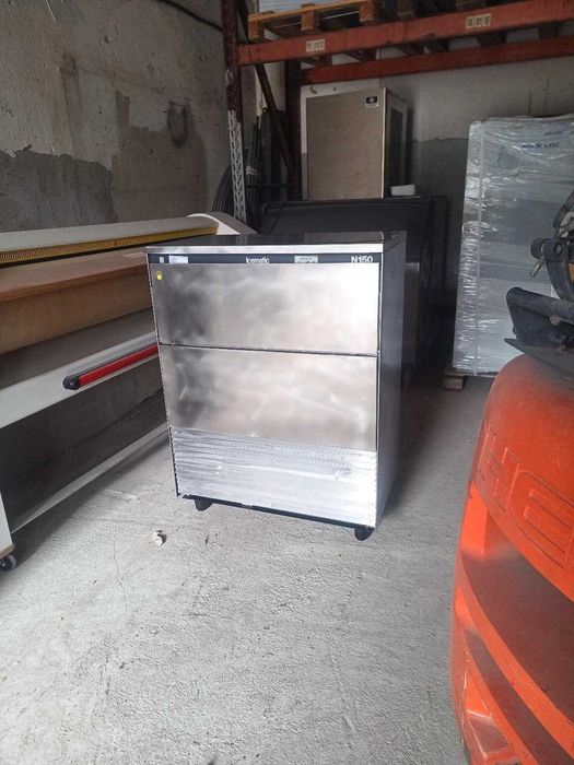 Masina cuburi gheata  capacitate mare