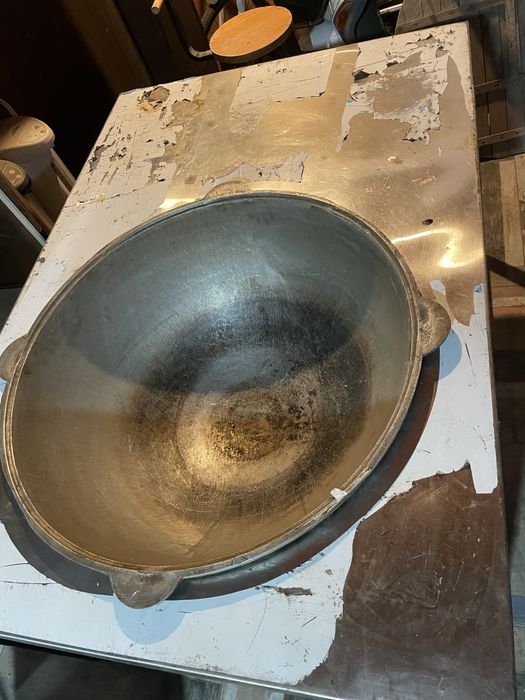 Продам казан 100л и стол из нерживейки с подогревом