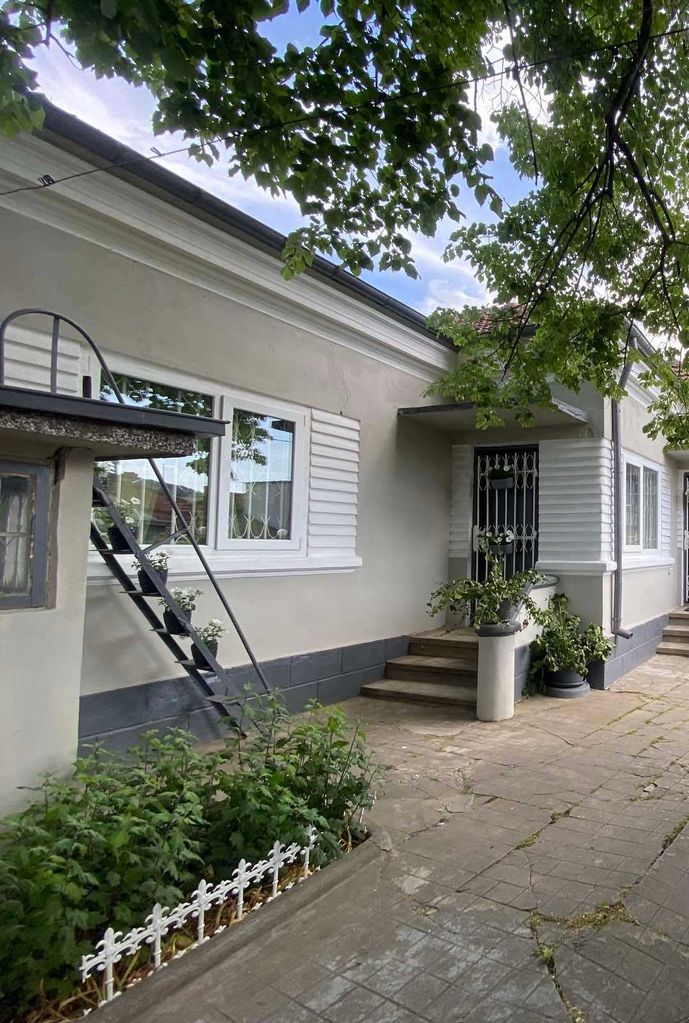 Дава се под наем Къща в Силистра, Център - 60 кв.м за 255 € - Снимка #12
