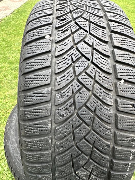 Anvelope Goodyear de iarna 225/50 17
