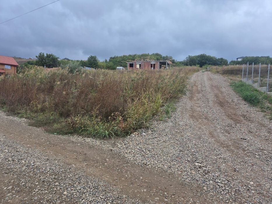 Vând teren intravilan Valea Lupului 750mp