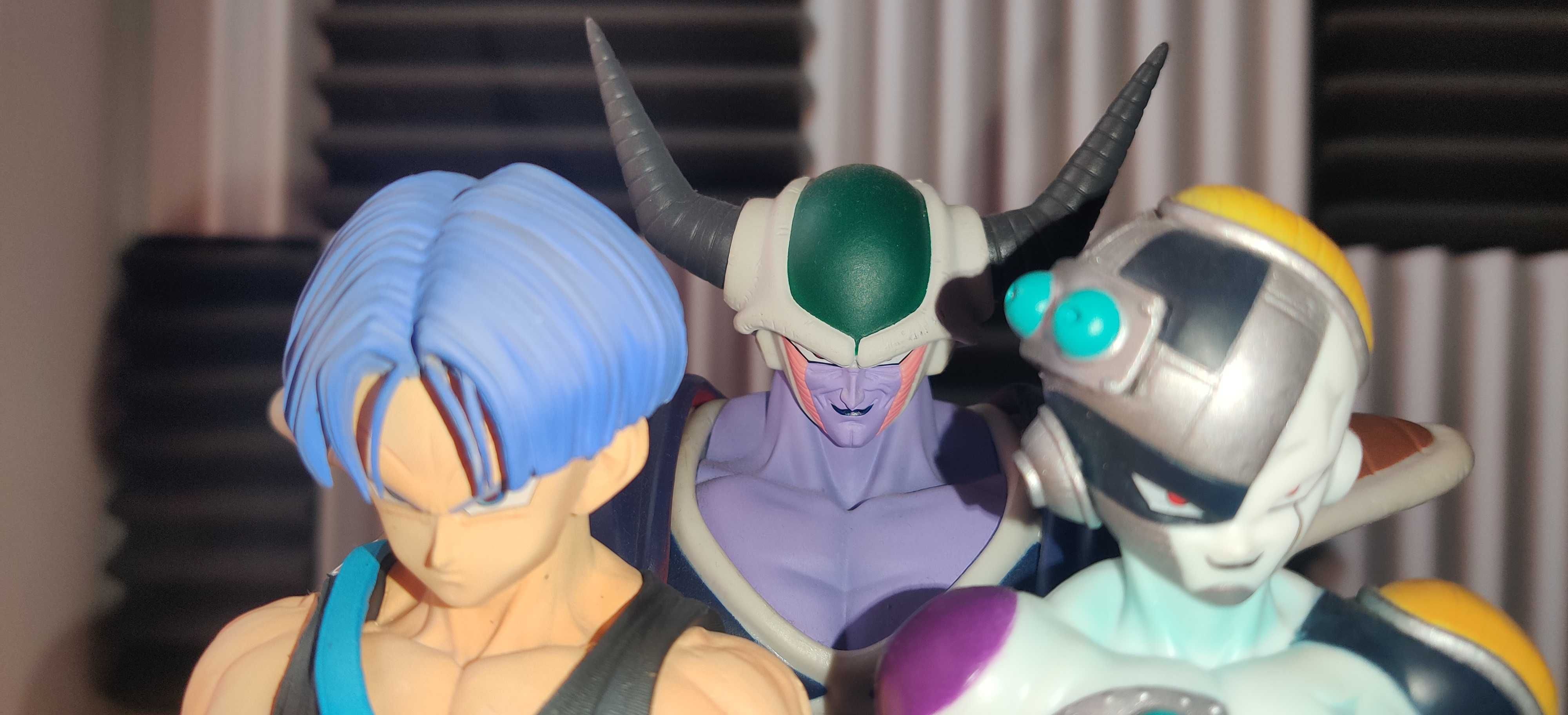 Dragon Ball Z - King Cold Frieza Cyborg Trunks Intro- 26 cm colectie