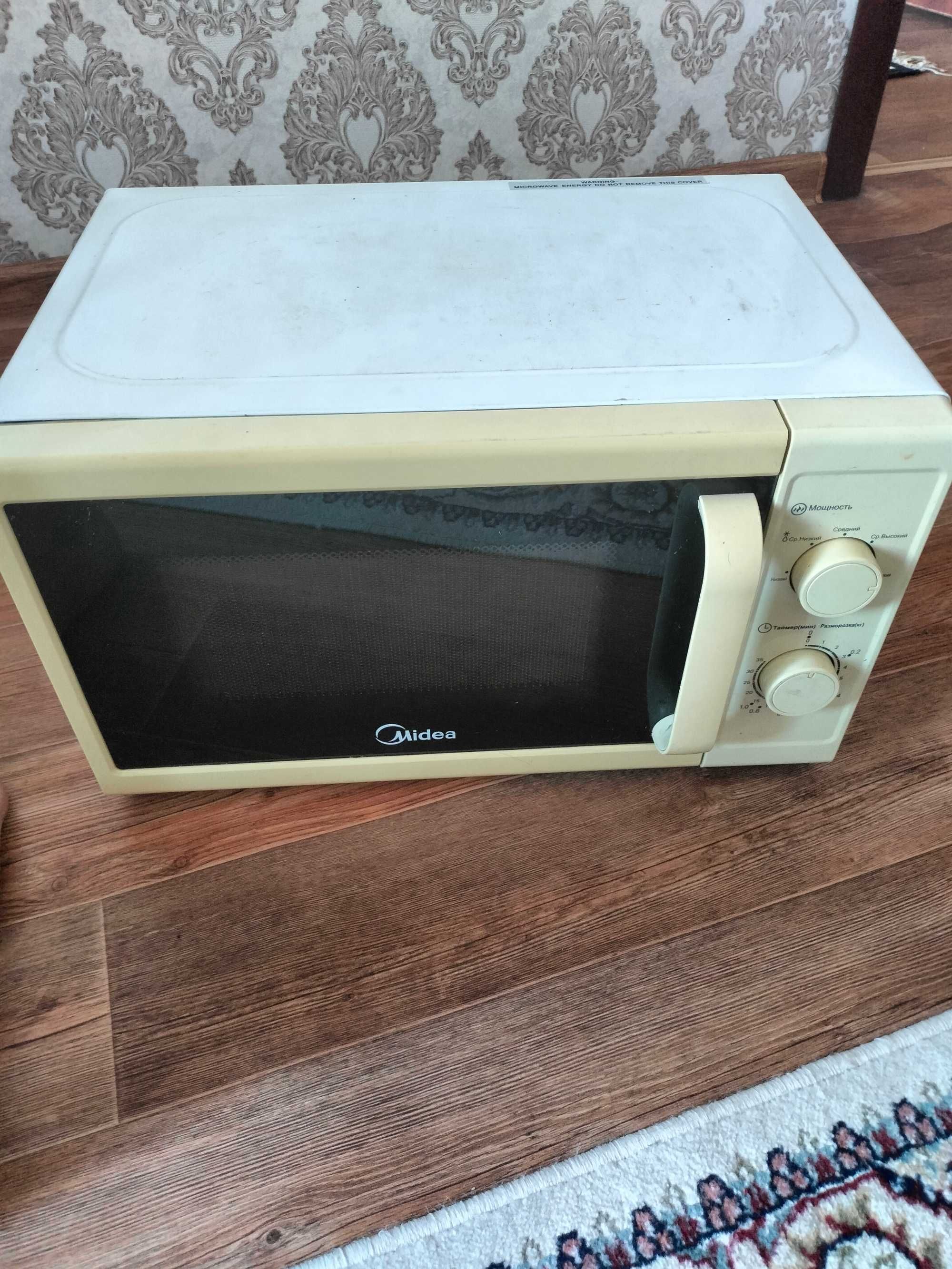 Микроволновая печь Midea