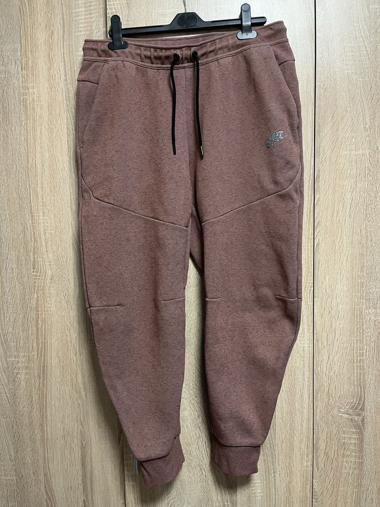 Nike tech fleece