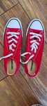 Vand Converse nefolosit
