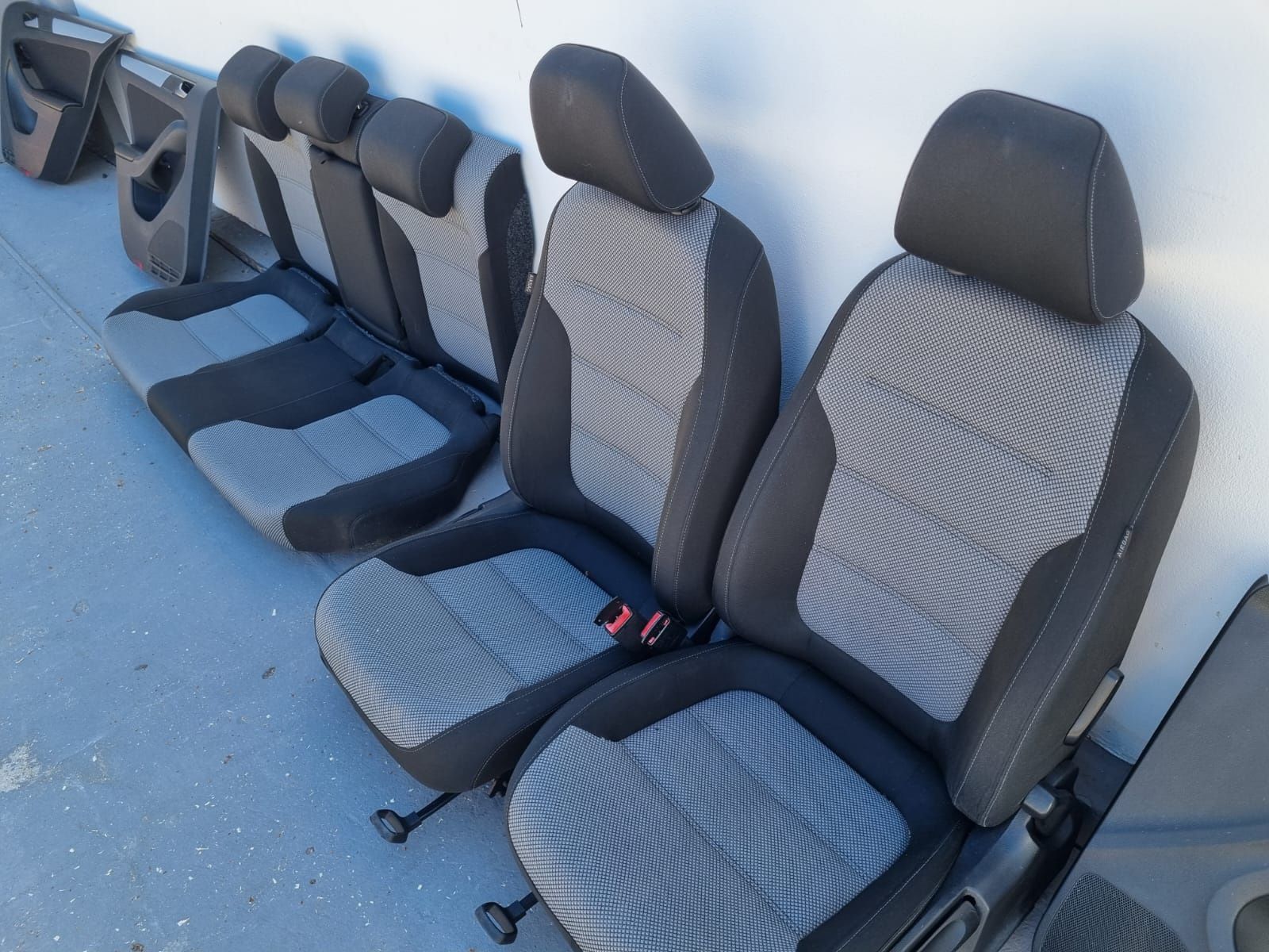 Interior scaune fata bancheta rabatabilă, vw jetta mk6