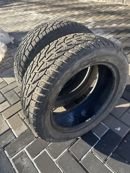 Зимний балон шипованные 205/55/16