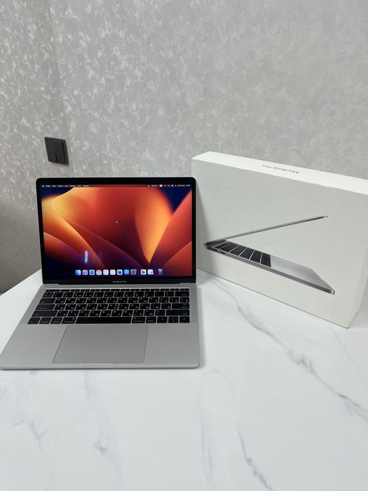 Macbook pro 13 (2017) core i5 / 256gb /8 озу