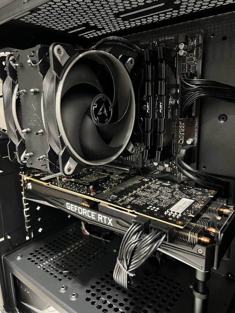 Calculator / Unitate Gaming i7, RTX 2080, 32Gb RAM, 500Gb SSD, 1Tb HDD