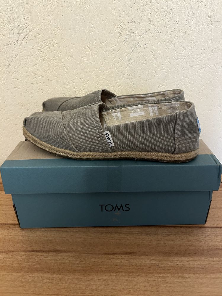 Toms 37,5 Едпадтили и Чехли