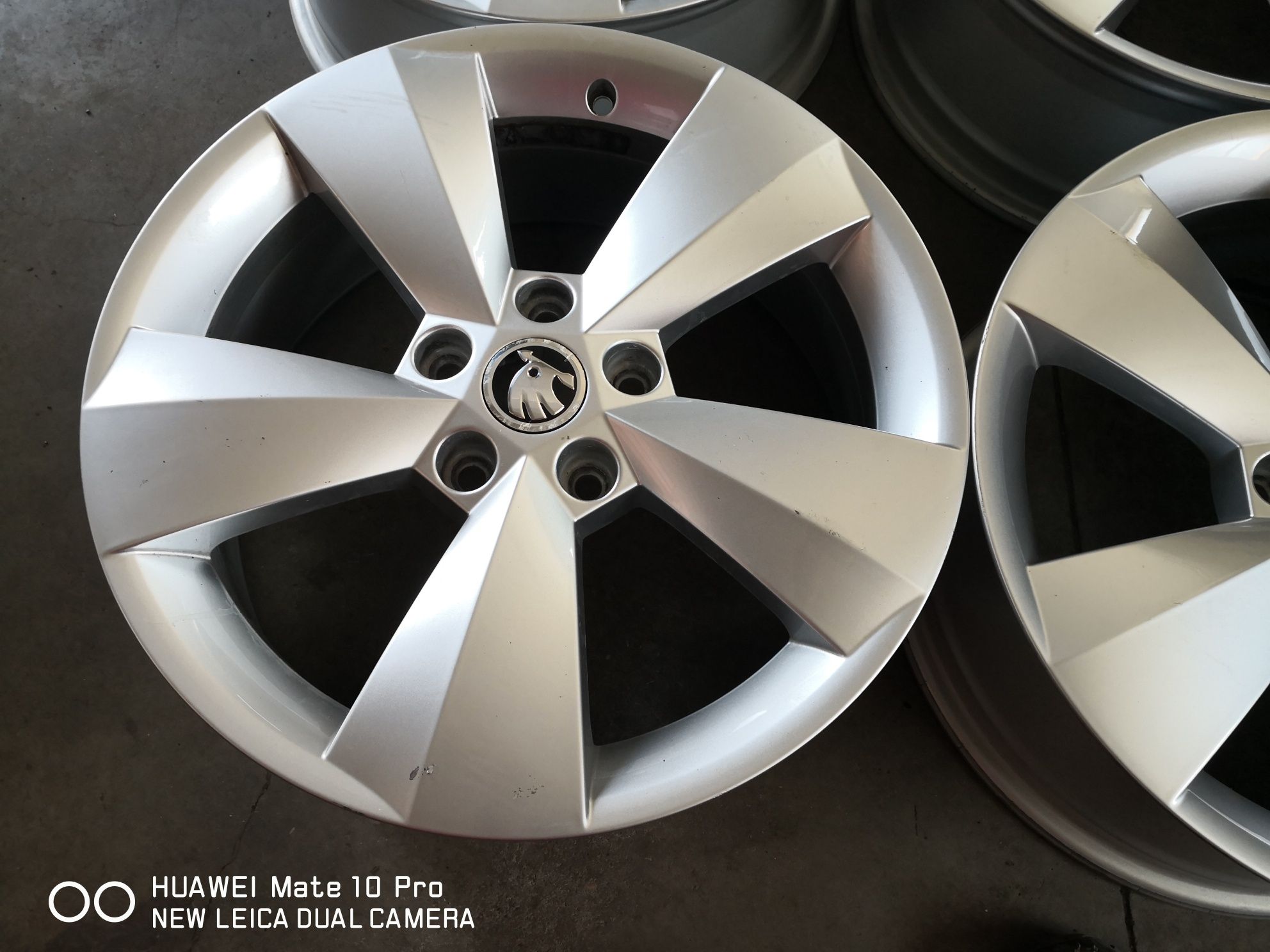 5x112 skoda шкода 5х112 17 цола оригинални джанти