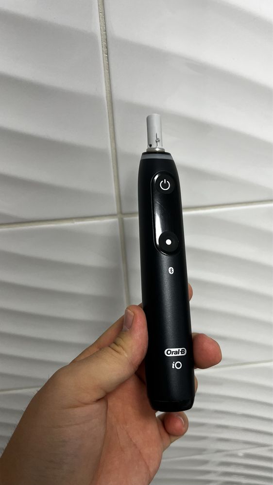 Periute electrice oral B io8