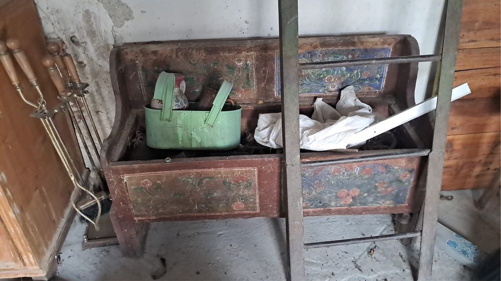 Piese de mobilier rustice