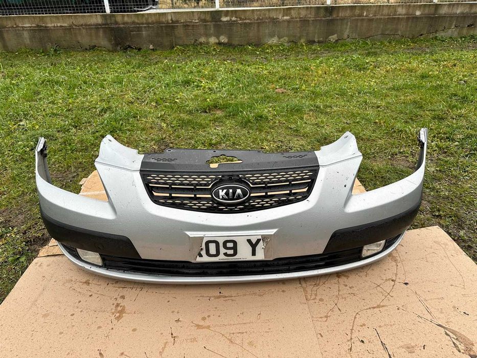 Bara fata Kia Rio 2009 Culoare Gri