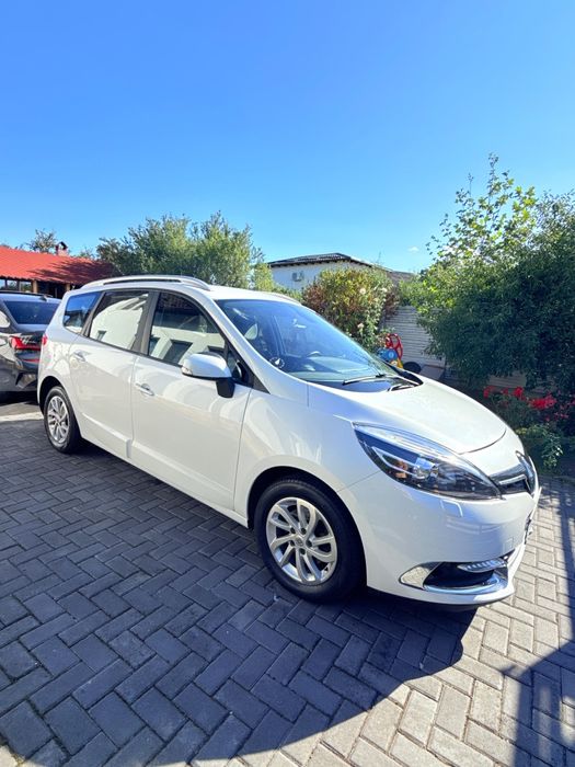 Renault  grande scenic