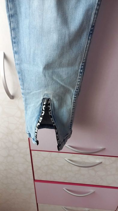 Blugi superoferta