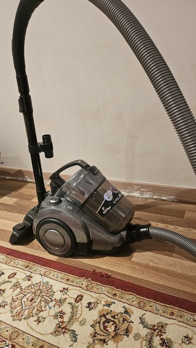 Пылесос в хорошем состоянии