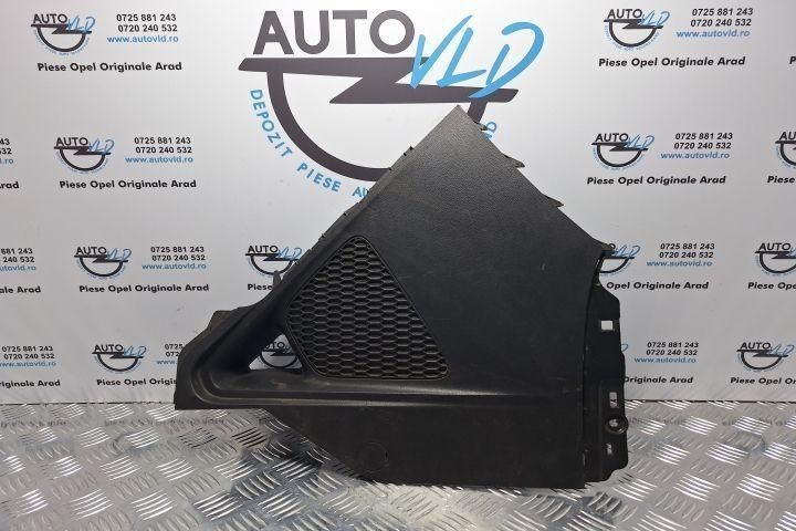 Ornament plastic consola centrala Chevrolet Orlando J309