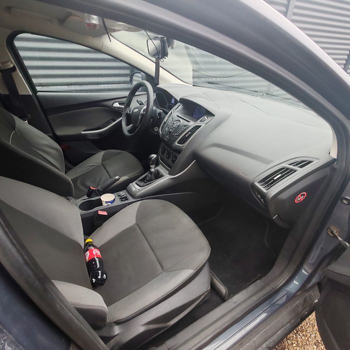 Vand Ford Focus 2011 1.6TDCI Mk3/ Schimb cu duba