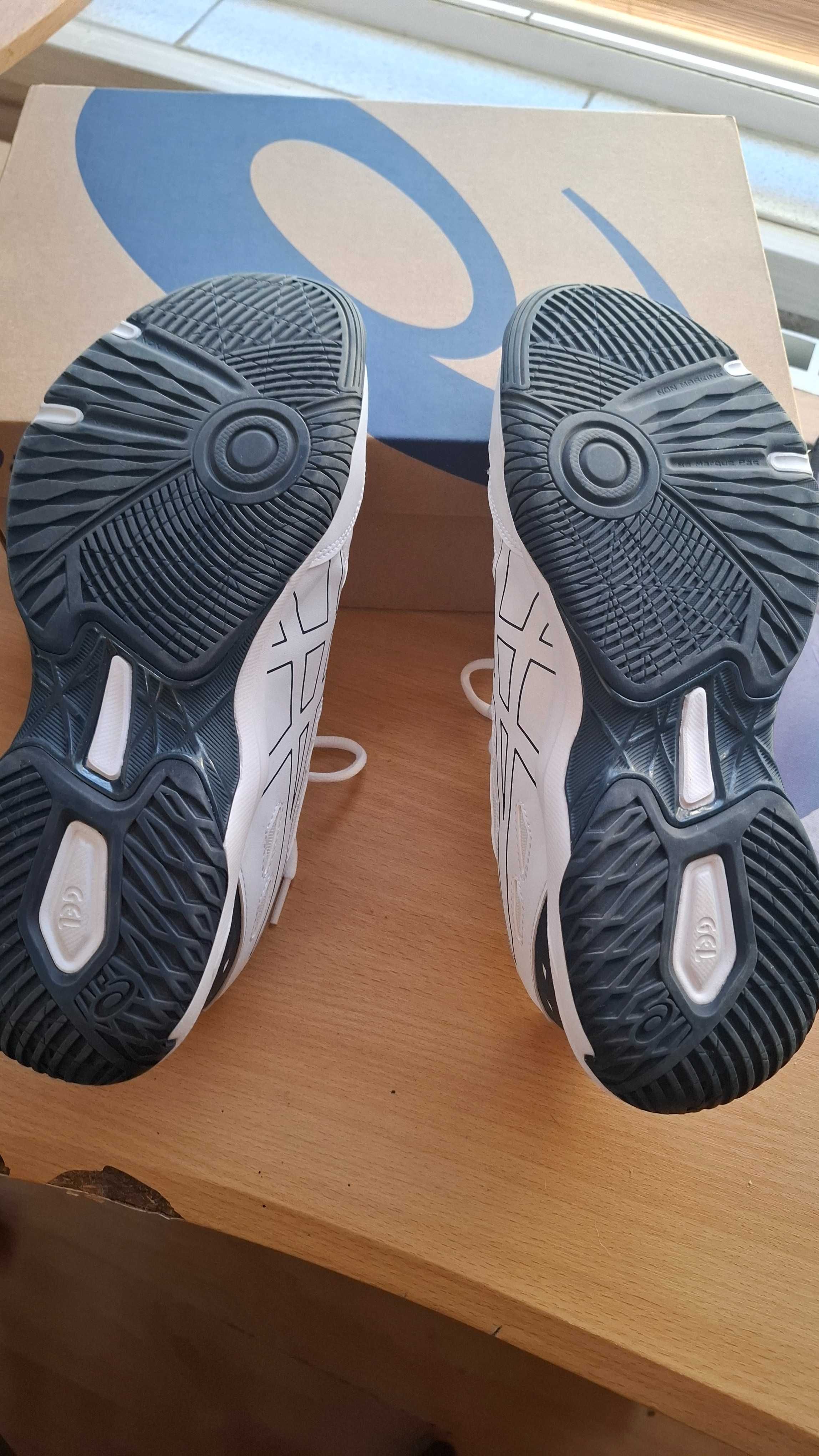 ASICS gel-rocket 11