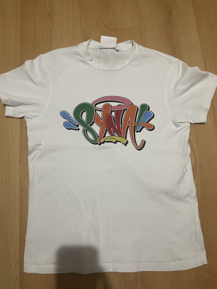 Syna World T-shirt