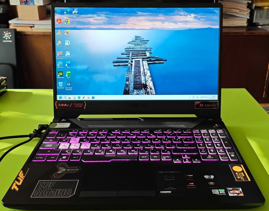 Продавам ASUS TUF Gaming A15-Ryzen 7/RTX 3050/32GB RAM/2TB - Като НОВ
