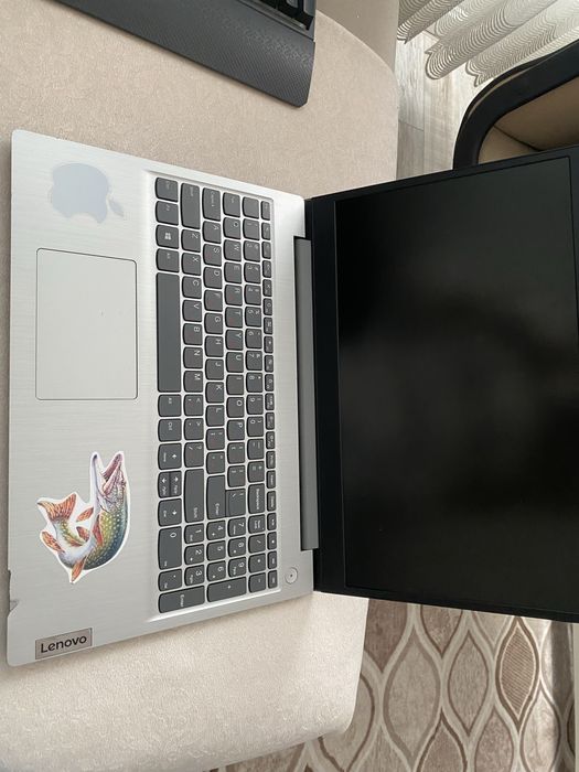 Лаптоп Lenovo.