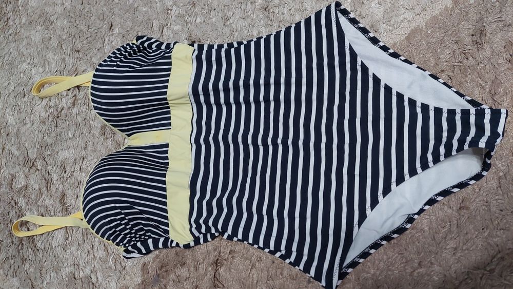Продам купальник 46р
