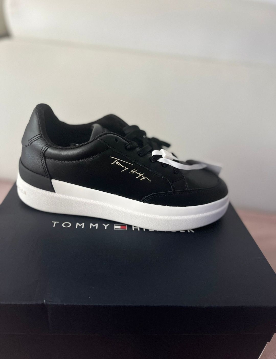 Teniși Tommy Hilfiger