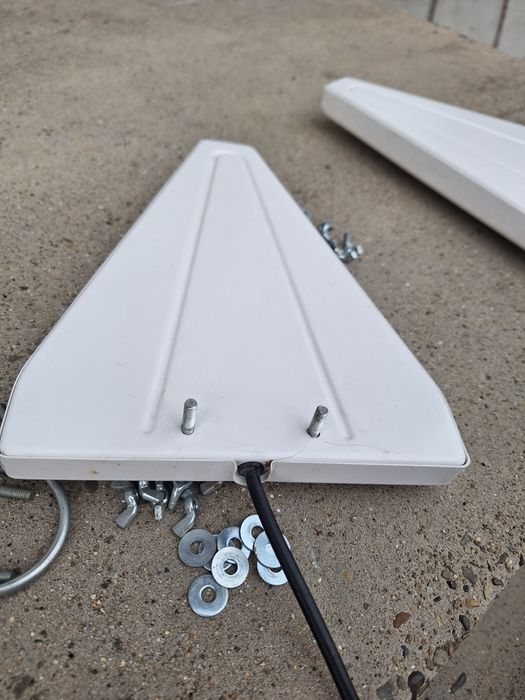 Antenă router 4G LTE ALP (800-3000MHz, 2x15m cu SMA)