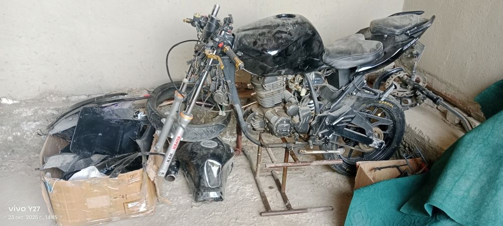 Мотоцикл аварийный срочно продаётся или обмен на скутер.!