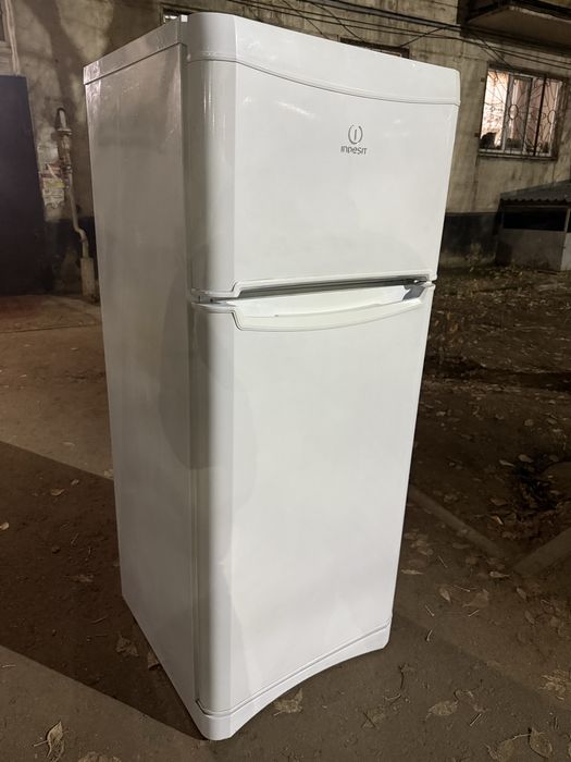 Холодильник рабочий (Индезит)