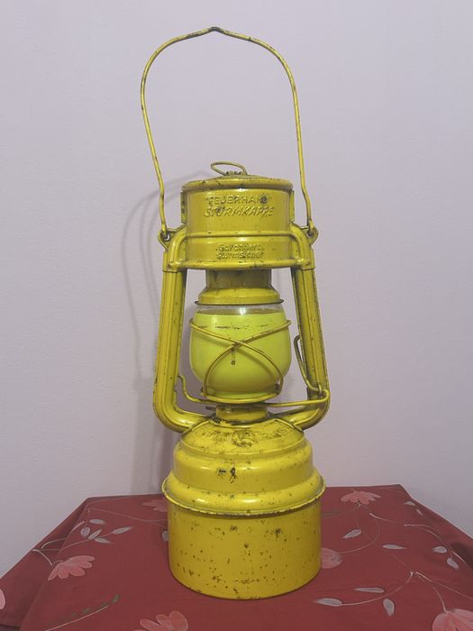 Lampă pe gaz originală Feuerhand Sturmkappe. Made in Germany
