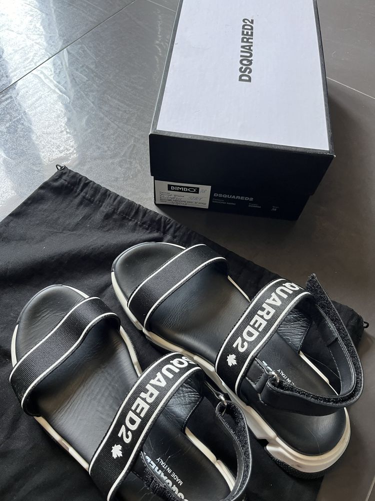 Оригинални сандали на dsquared