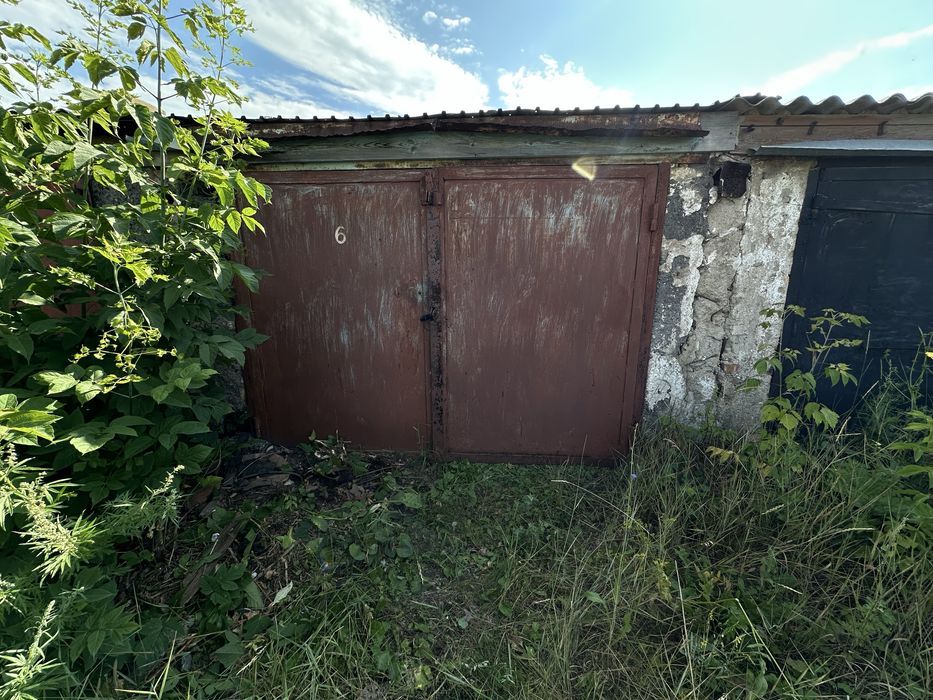 Продам гараж за речкой