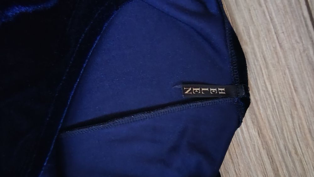 O rochie eleganta, minunată, avantajează orice persoană, in forma de A