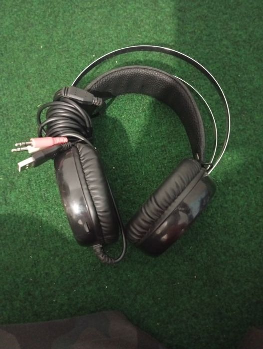 Căști myriam perfect funcțional
