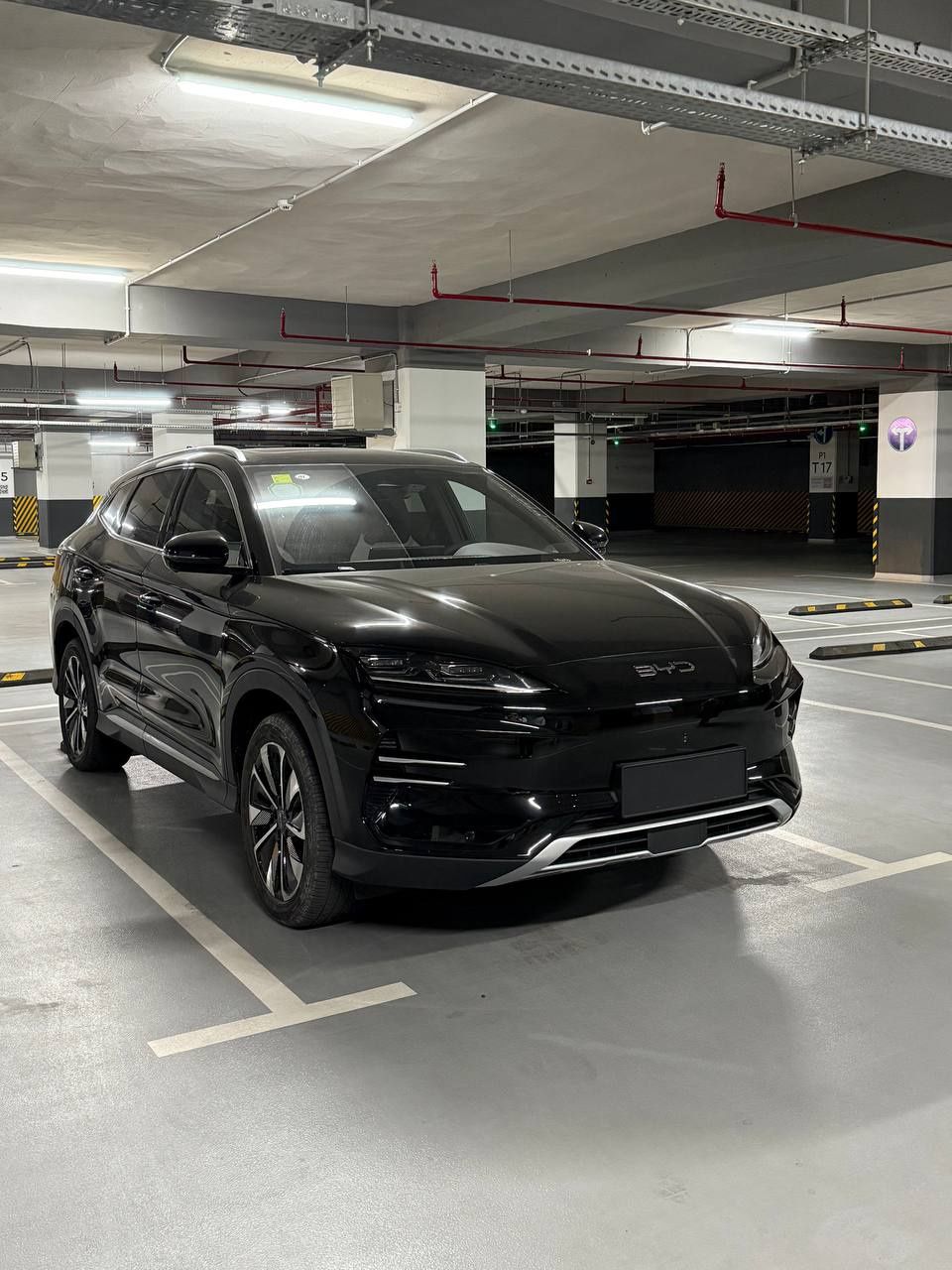 Byd chempion 605km oq rangli Toshkentda Avtosalonda tayyor