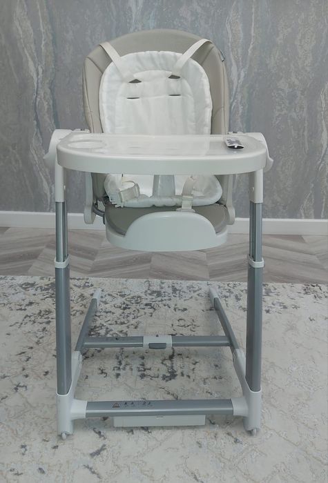 Детский стульчик для кормления