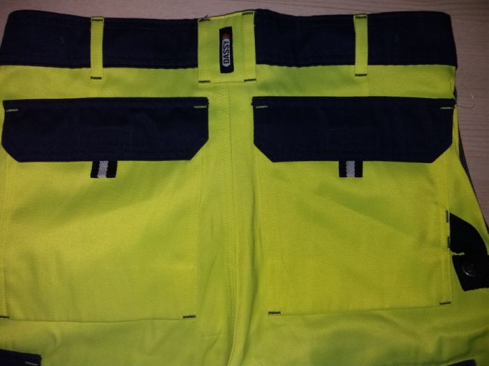 Pantalon scurt Dassy