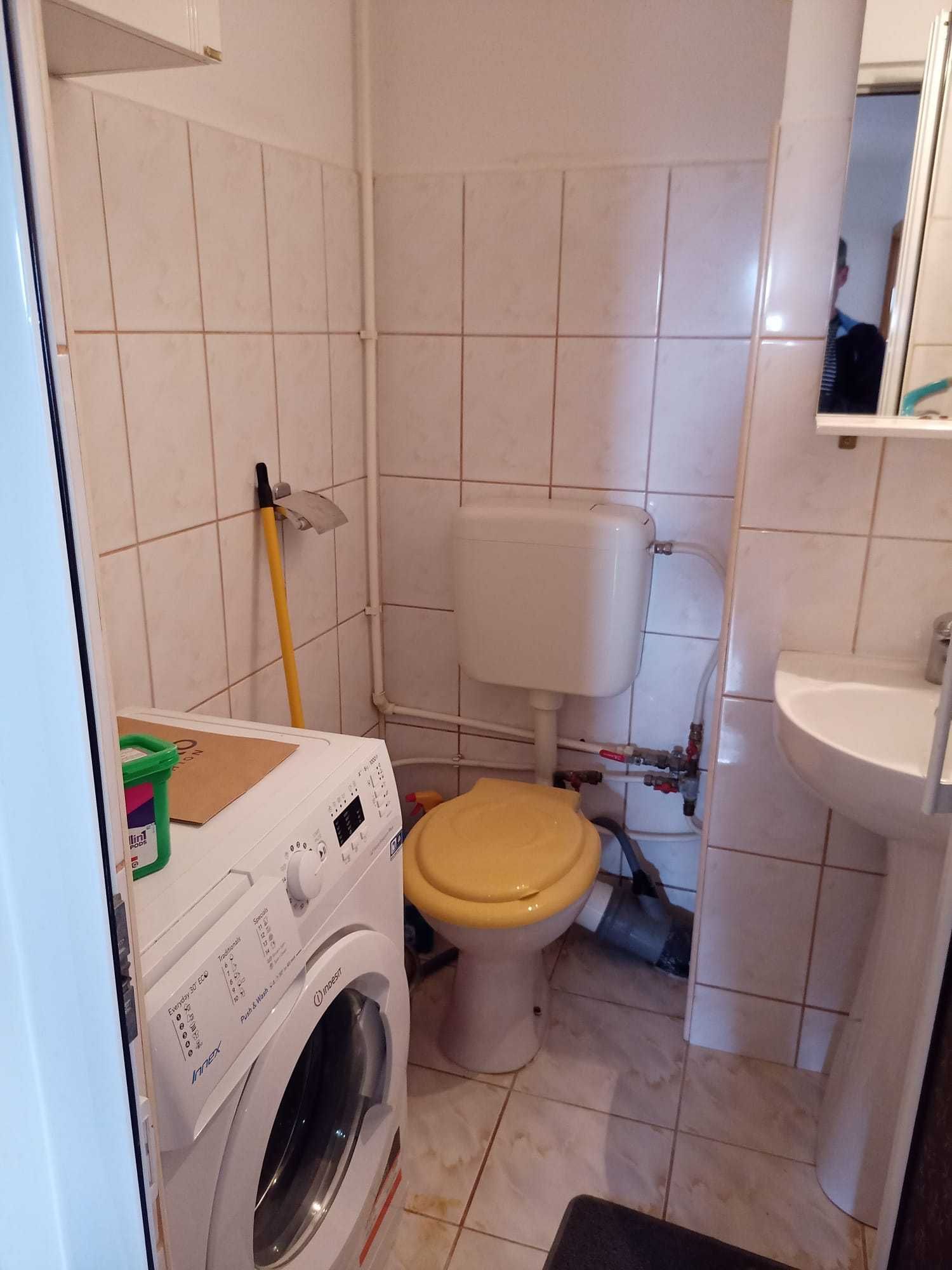 De vanzare apartament de 3 camere pe Bd. Daciei