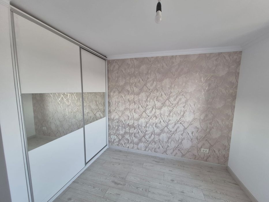 Dresing alb lucios  175 lungime