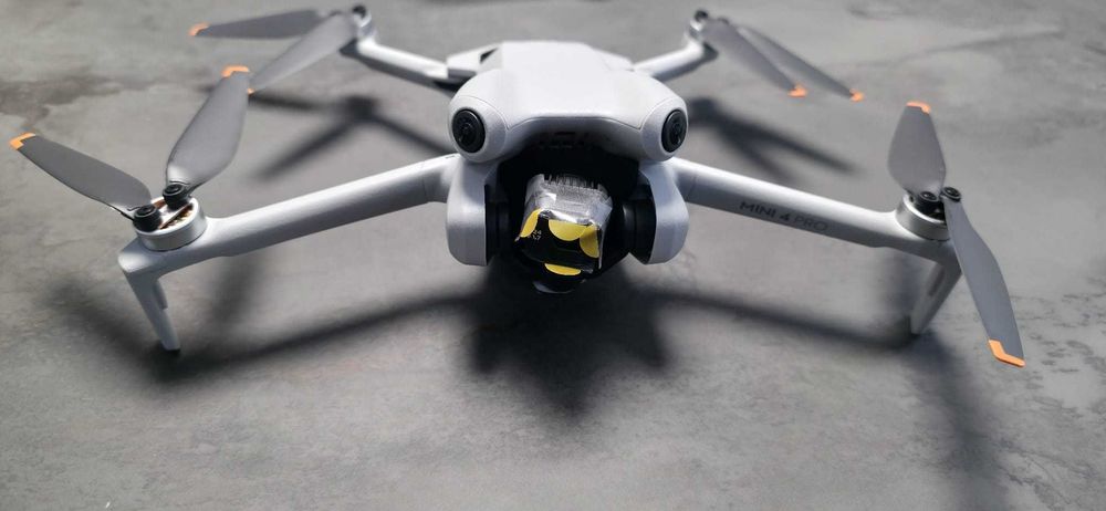 DJI Mini 4 Pro 4K Fly More Combo + DJI RC 2