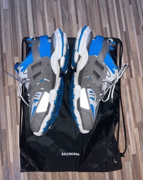 Balenciaga track