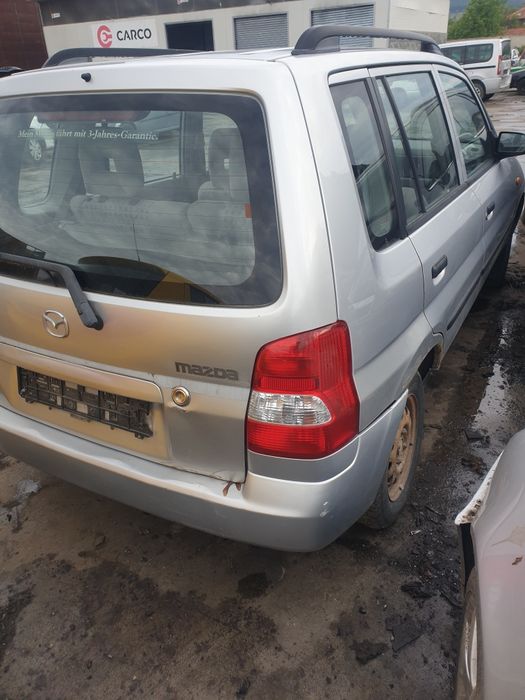 Мазда Демио 1.3бензин 2001г.за части