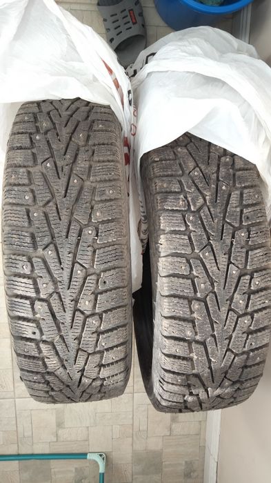 Отличная зимняя резина 195/65/15