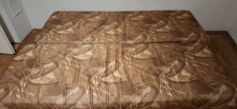 Разтегателен диван